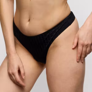 Marie Jo Thong Avero 0600410 ZWA