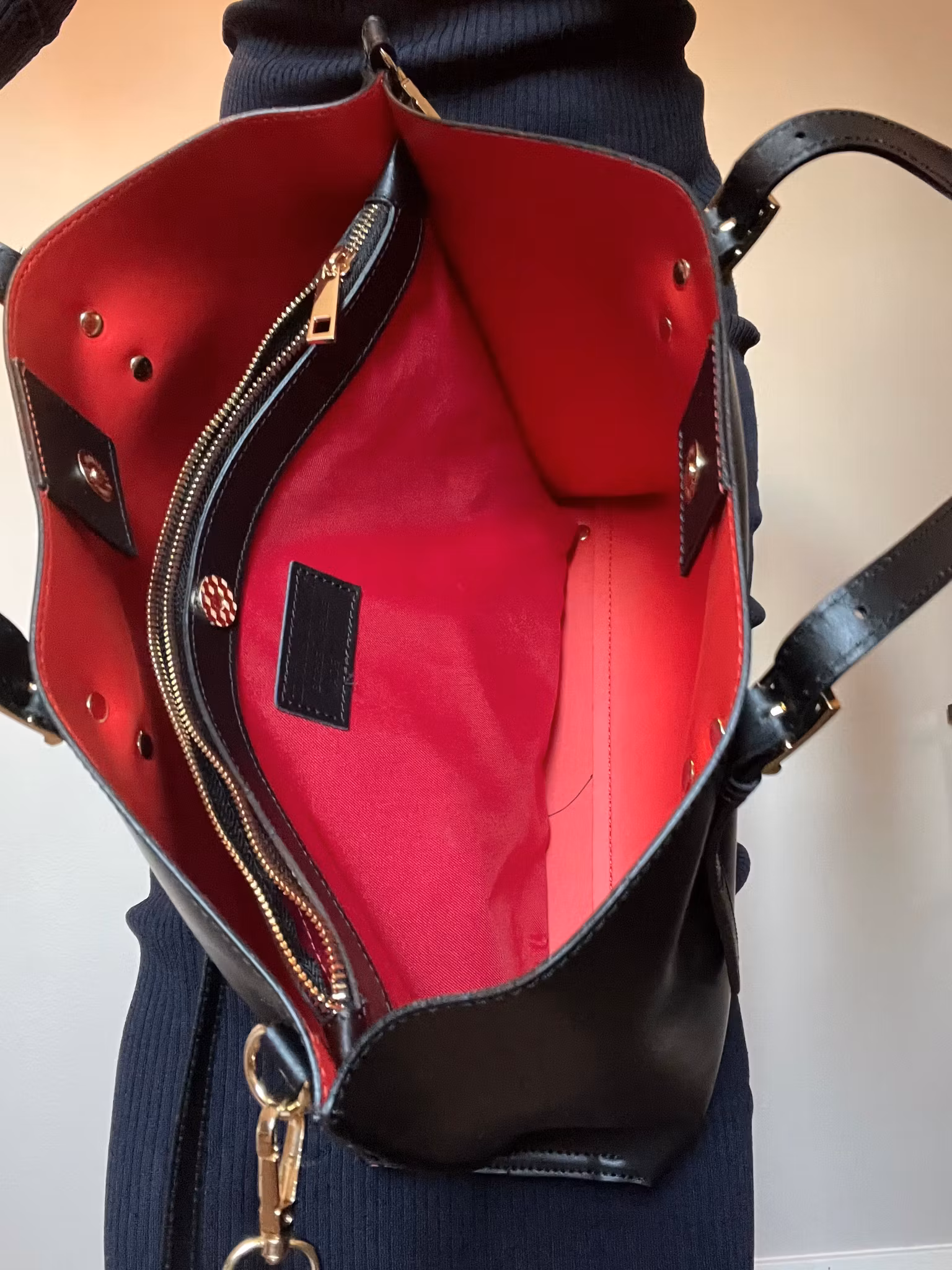 Skulderveske i Ruga skinn med avtagbar rem