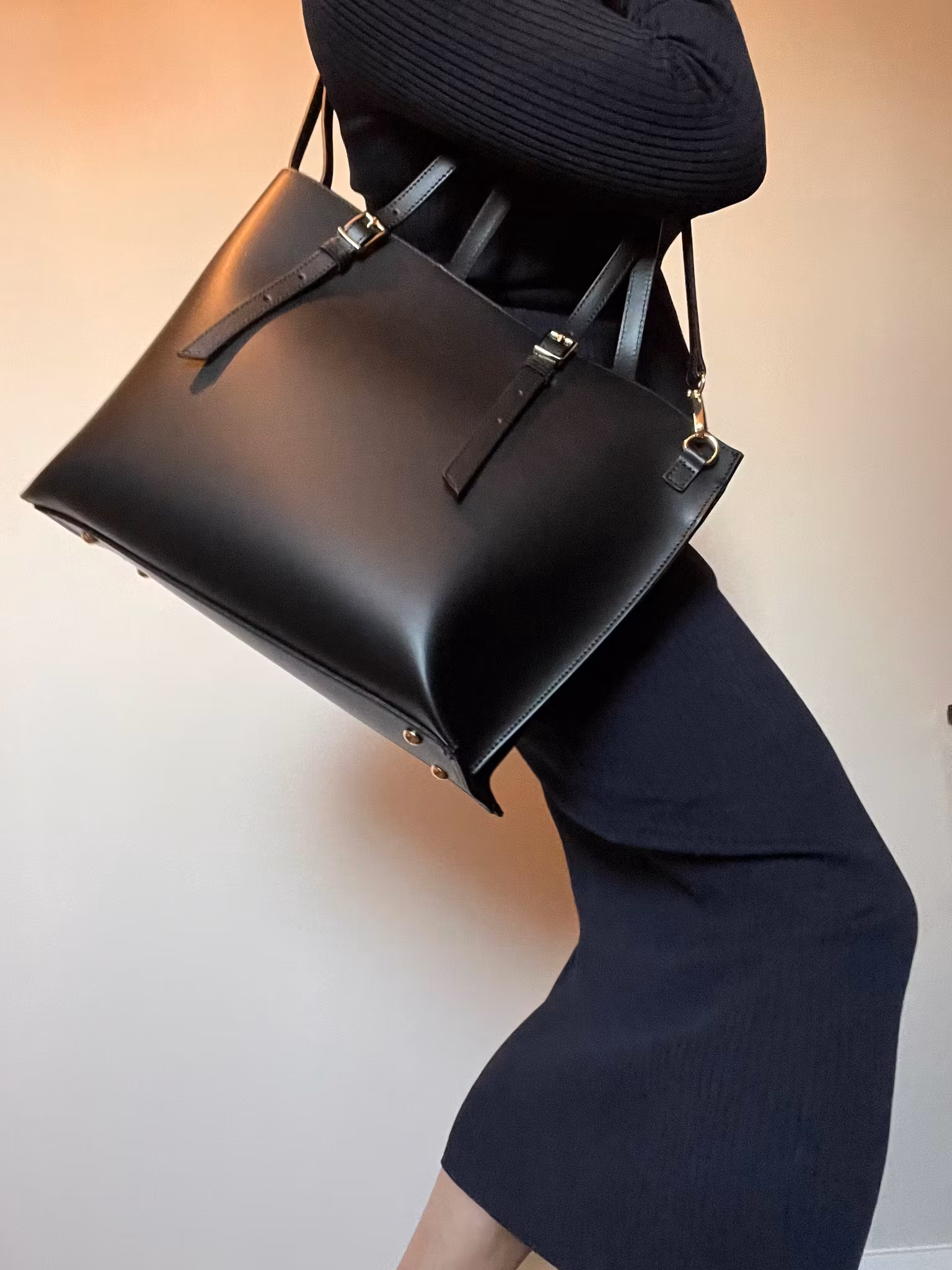 Skulderveske i Ruga skinn med avtagbar rem