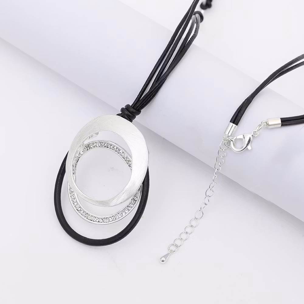 Halsband Your Fashion Style