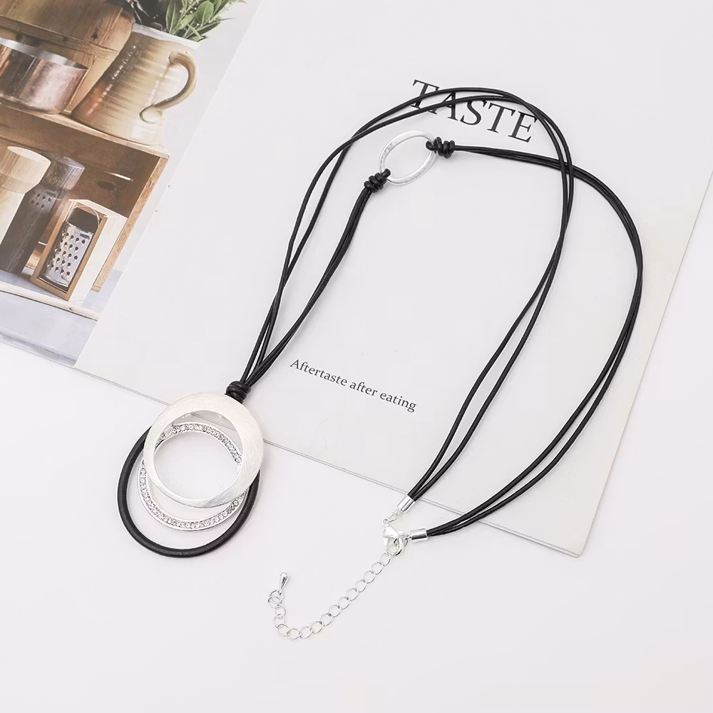 Halsband Your Fashion Style