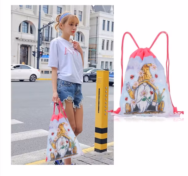 Diamanttavla Väska Ryggsäck Cute Elephant With Heart 31x37 cm