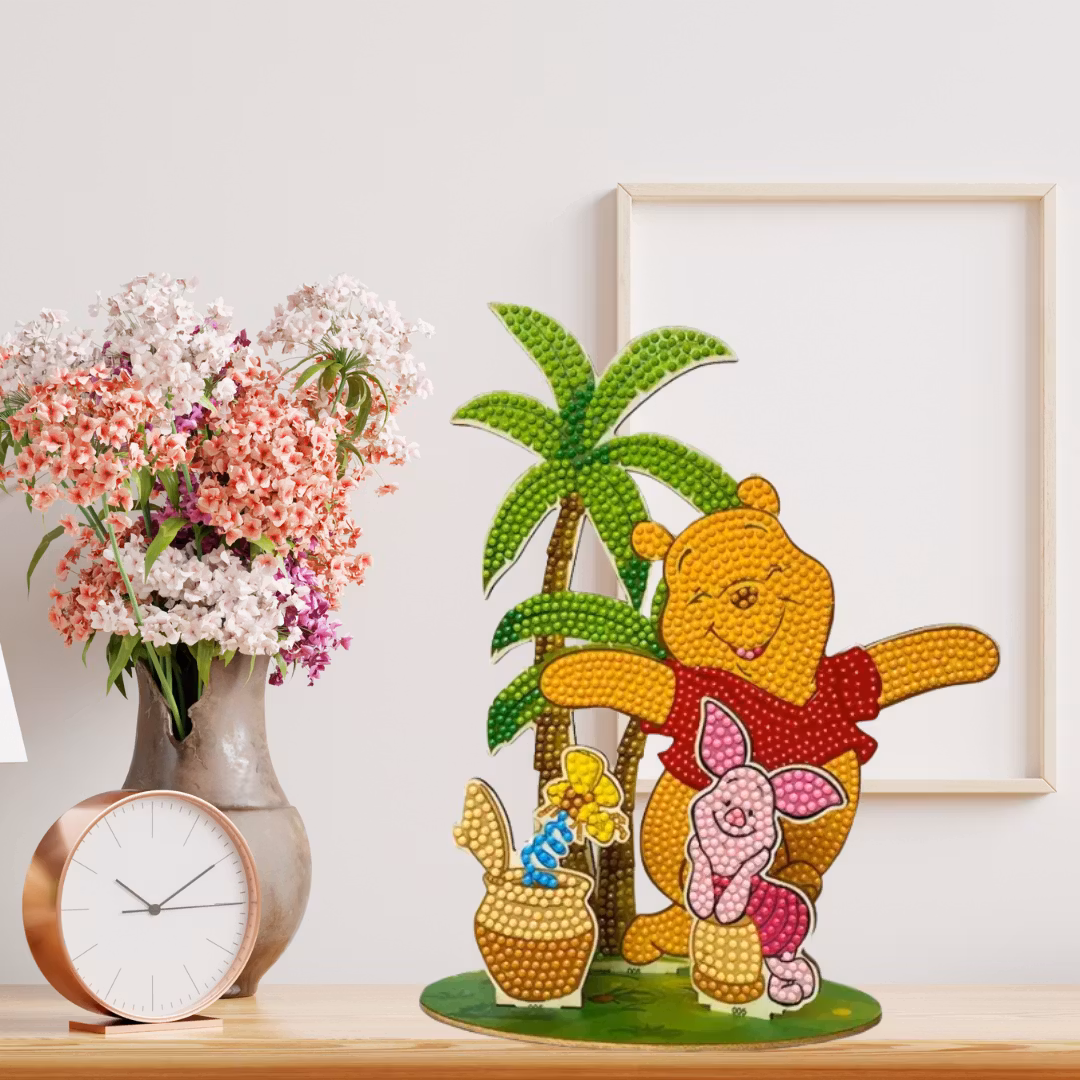 Diamond Painting Borddekoration Nalle Puh Och Nasse ca 20 cm