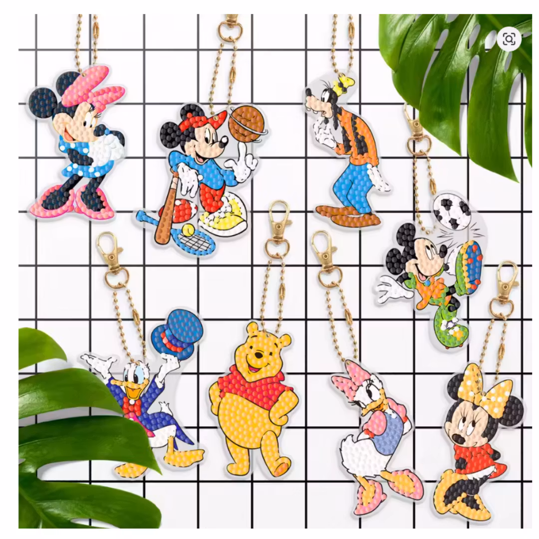 Diamond Painting Nyckelringar Disney 8-Pack 15 cm ( Inkl. kedja)