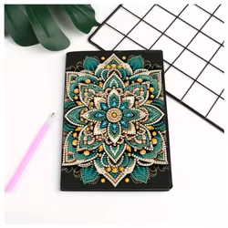 Diamond Painting Olinjerad Skrivbok 50 sidor Grön Mandala
