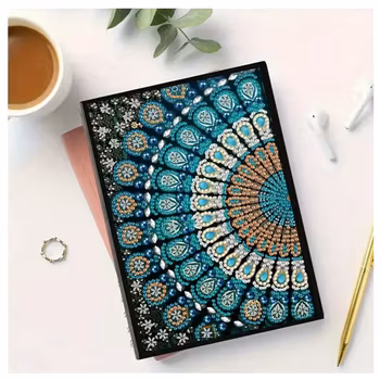 Diamond Painting Olinjerad Skrivbok 50 sidor Mandala Påfågel