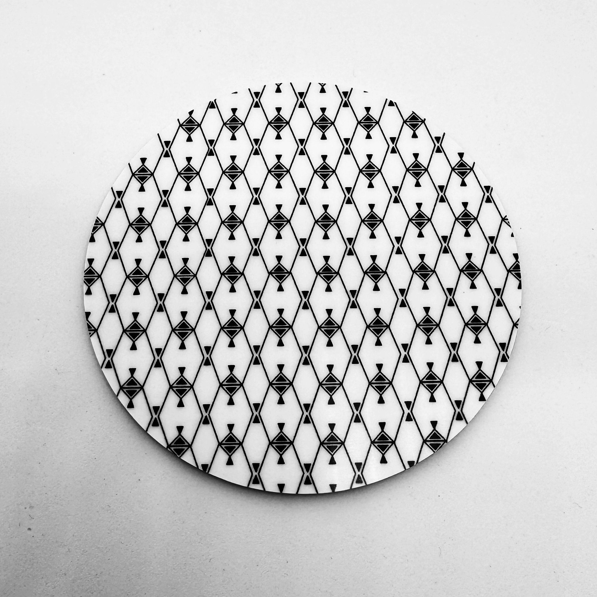Coaster for perfume bottle or coffee cup, 9 cm Southern Sami pattern