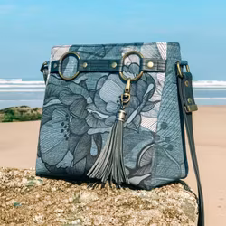 Momexa Crossbody Bag - Mønster og Instruksjoner