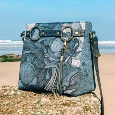 Momexa Crossbody Bag - Mønster og Instruksjoner