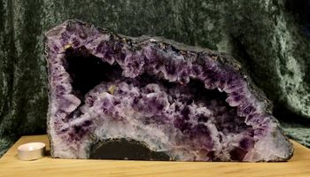 Amethyst cave 12.45 kilos