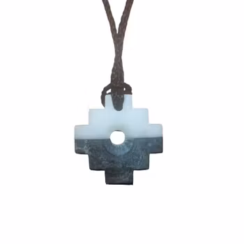 Chakana-halsband i svart serpentin & vit alabaster