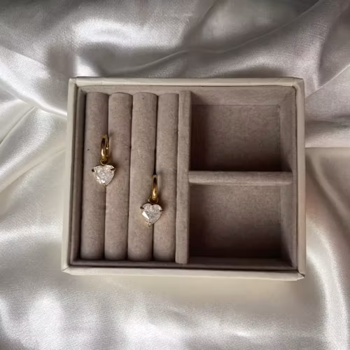 Ciara earrings guld