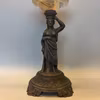 Bordsfotogenlampa på figurinfot 1870-tal 10'''
