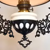 Antik takfotogenlampa med tre ljusarmar och prismor 14'''