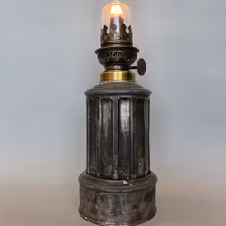 Ombyggd äldre moderatörlampa 8'''