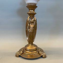 Elegant opalvit fotogenlampa på guldmålad ängel 7'''