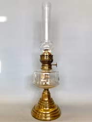 Fotogenlampa på mässingsfot och stor brännare 20'''