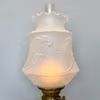 Klassisk fotogenlampa med frostad kupa 14'''