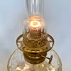 Klassisk fotogenlampa med frostad kupa 14'''