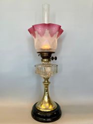 Brittisk Duplexfotogenlampa på stenfot