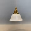 lampa vit opal opalvit liten tygsladd fonsterlampa klockskarm