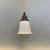 Klockskärmslampa opalvit liten 12 cm