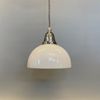 fonsterlampa vit glas tygsladd