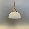 fonsterlampa vit glas tygsladd