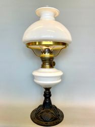 Vit fotogenlampa på svart fot 14'''