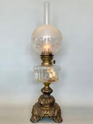 Snygg fotogenlampa med klotkupa 14'''