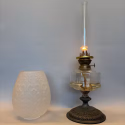 Fotogenlampa med akantuskupa 10'''