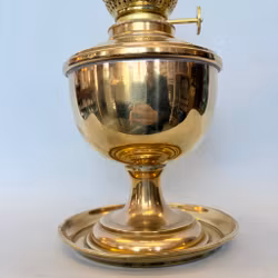 Bordsfotogenlampa i mässing 10'''