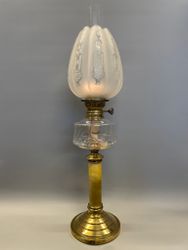 Hög gultonad piedestalfotogenlampa 20'''