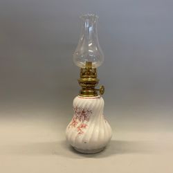 Blommig fotogenlampa i keramik 8'''