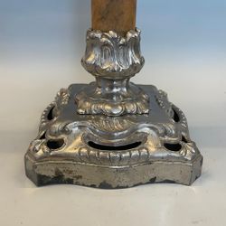 Bärnstensfärgad fransk fotogenlampa med handmålad kupa 14'''