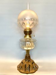 Bordsfotogenlampa med vackert mönstrad klotkupa 14'''