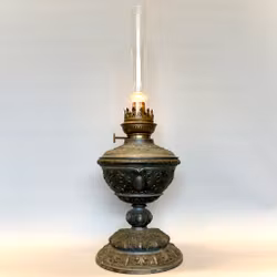 Urnformad fotogenlampa i zink 14'''