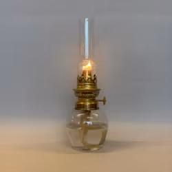 Liten bordsfotogenlampa i glas och mässing 10'''