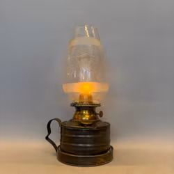 Amerikansk antik fotogenlampa med hinge burner