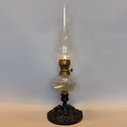 Snygg liten bordsfotogenlampa 7'''