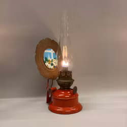 Liten patinerad fotogenlampa i plåt 6'''