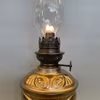 Guldmålad urnformad fotogenlampa 10'''