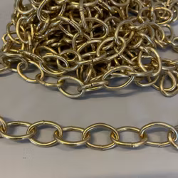 Oval järnkedja (mässing) 15x23 mm
