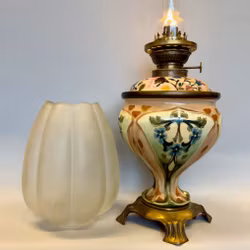 Majolikafotogenlampa med tulpankupa 14'''