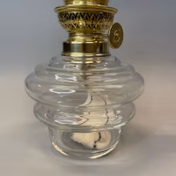 Mindre 8''' glasklar bordsfotogenlampa