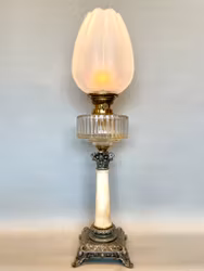 Vit piedestalfotogenlampa med kupa 14'''