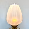Vit piedestalfotogenlampa med kupa 14'''