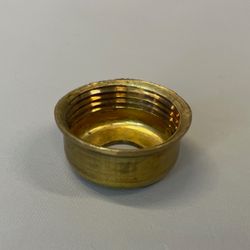 Skålskruv och skruvtappar i mässing - Karlskrona Lampfabrik