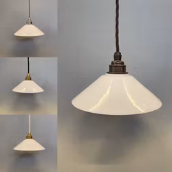 Skomakarlampa kraglös opalvit mellan 20 cm