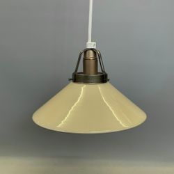 Skomakarlampa vaniljgul mellan 20 cm